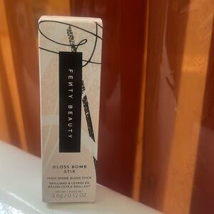 Fenty Beauty - Gloss Bomb Stix - Fenty Glow 03